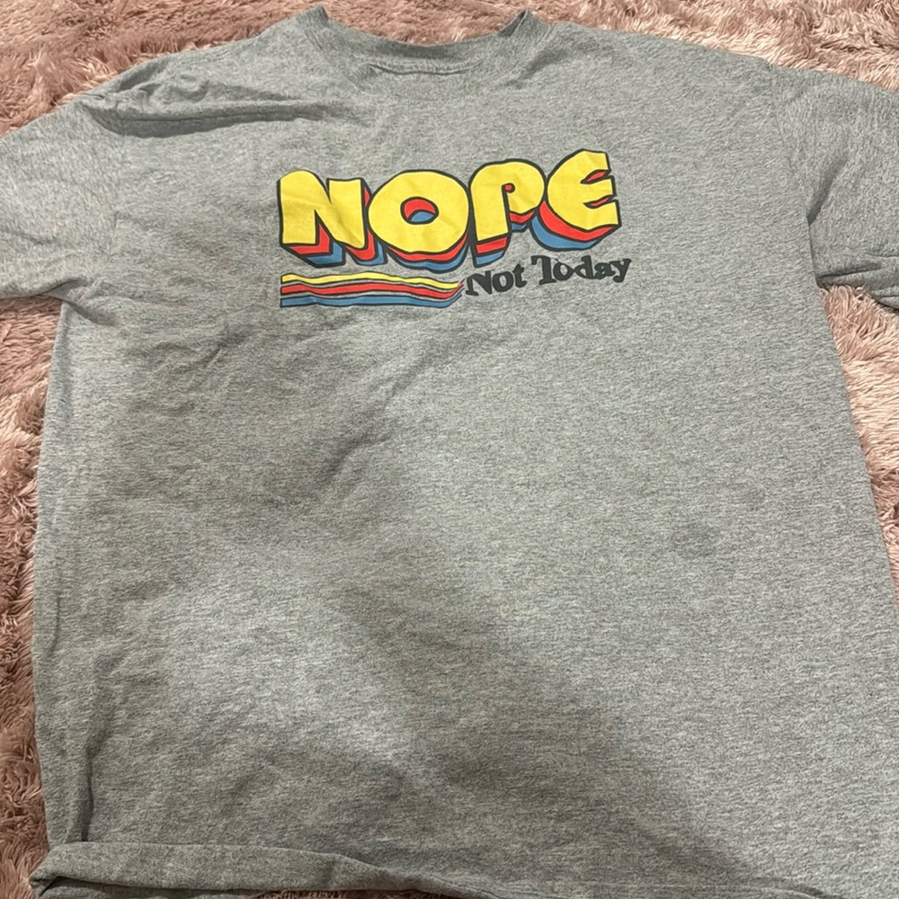 tee shirt